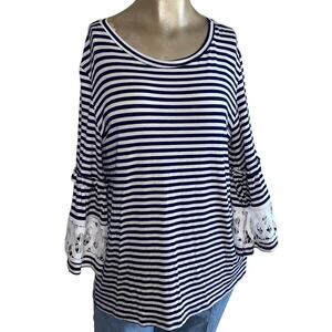 Hyped Unicorn Women Size Medium Blouse Top USA Striped 3/4 Sleeve Scoop